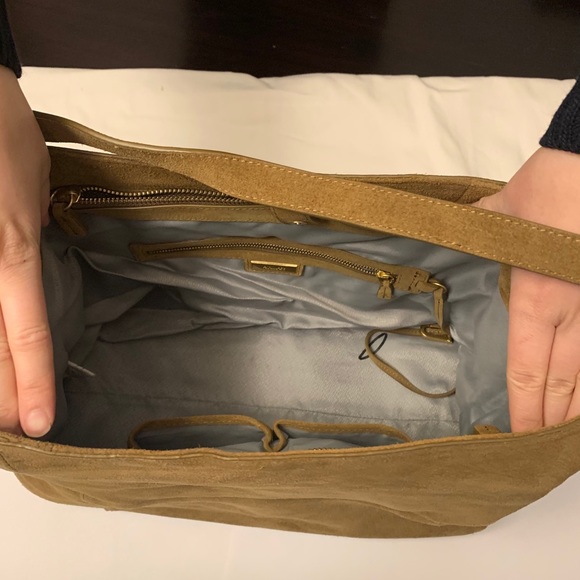 Aritzia Alxiliary Vio Tote Bag. - Picture 7 of 7